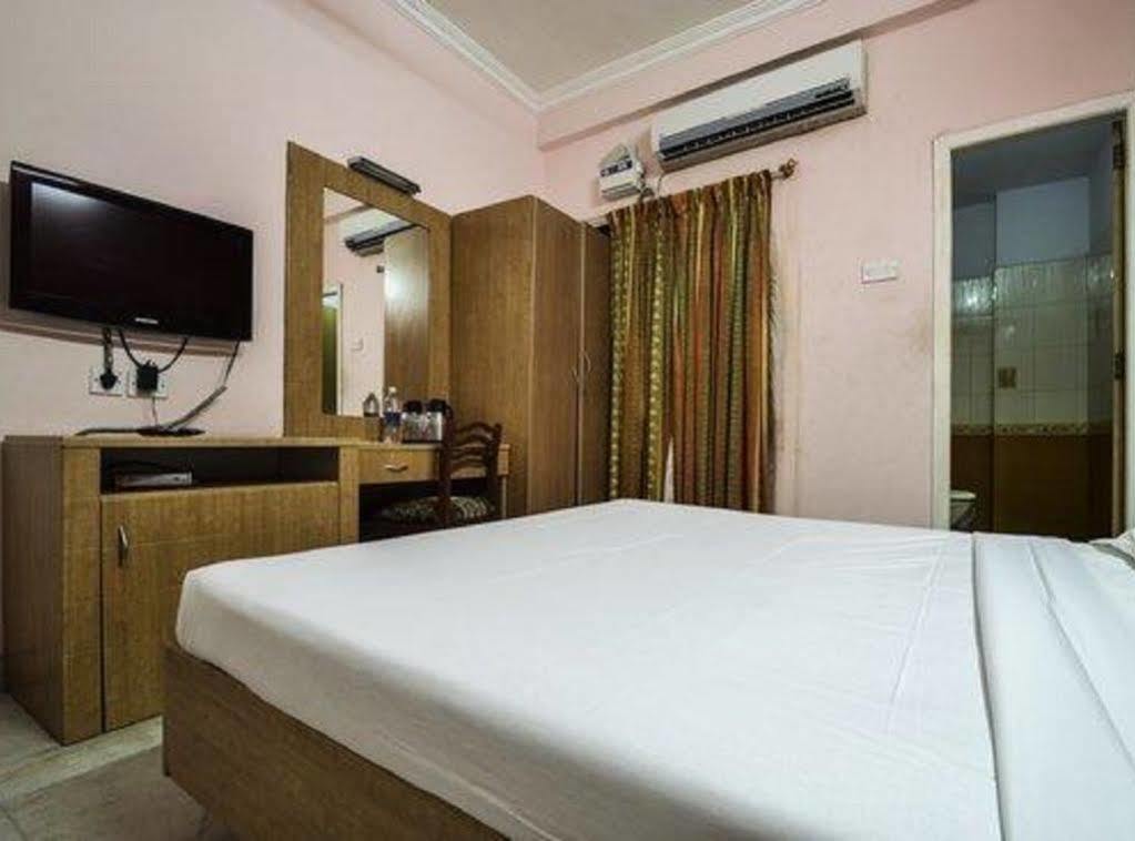 Fabhotel Royal Star Chennai Exterior photo
